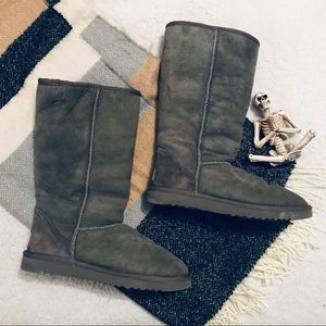 UGG Australia Classic Tall Gray Boots Size 7W